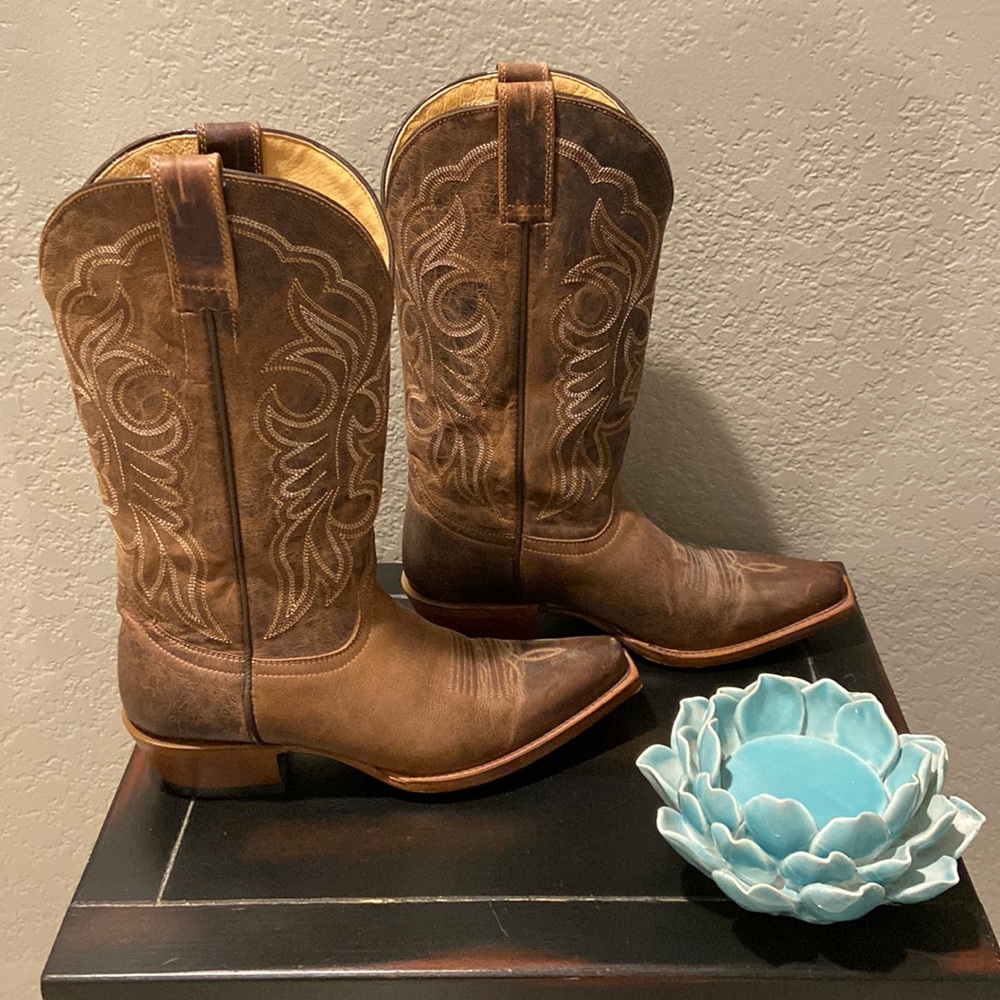 Brown Cowgirl Boots 🤠 🤎 Excellent Condition!!